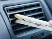Proč dávat kolíček na výdechy klimatizace v autě? Tento jednoduchý trik šetří peníze. V čem je kouzlo?