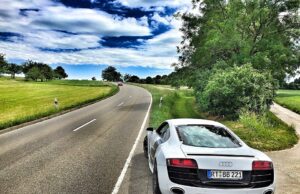 Historie automobilů: Od prvních vozidel až po dnešní moderní auta