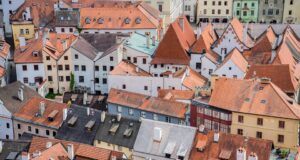 Tradiční česká svíčková na smetaně s houskovým knedlíkem