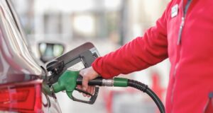 Historie automobilů: Od prvních vozů až po moderní superauta