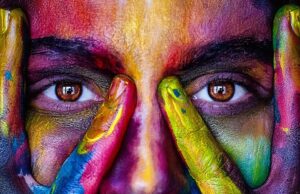 Podstata abstraktního umění: Cesta k odhalení emocí a myšlenek