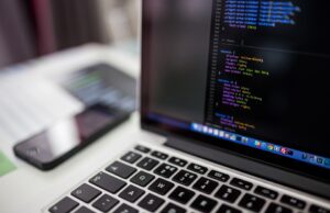 Technologický boom v průmyslu: jak se změní pracovní trh v následujících letech?