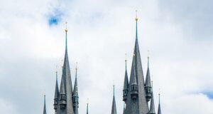 Klasický český vepřový guláš s knedlíkem