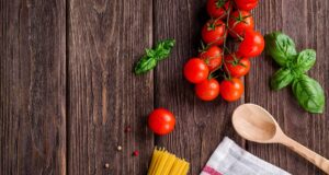 Gurmánský zážitek z české kuchyně: Klasické české knedlíky s vepřovým masem a zelím