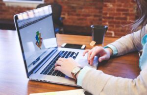 Technické inovace: Přehled nejnovějších technologických objevů a vynálezů