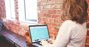 – Harnessing the Power of Technology: How to Stay Ahead in a Digital World